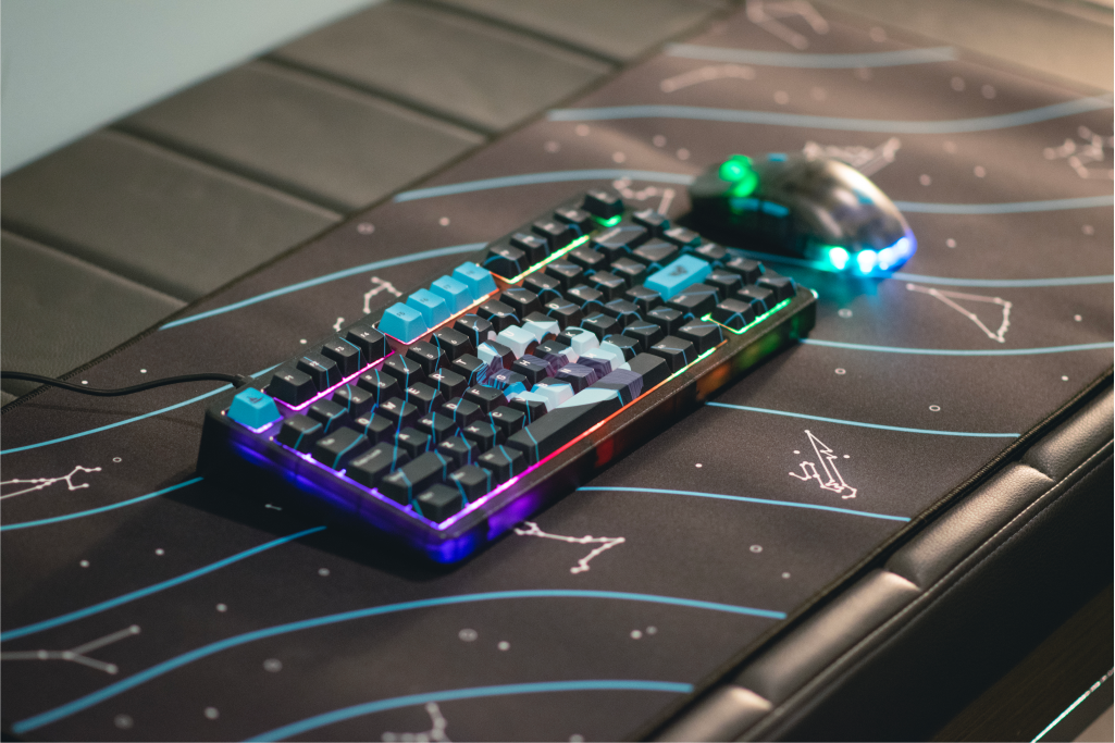 K75 Mechanical Keyboard - Space Whale