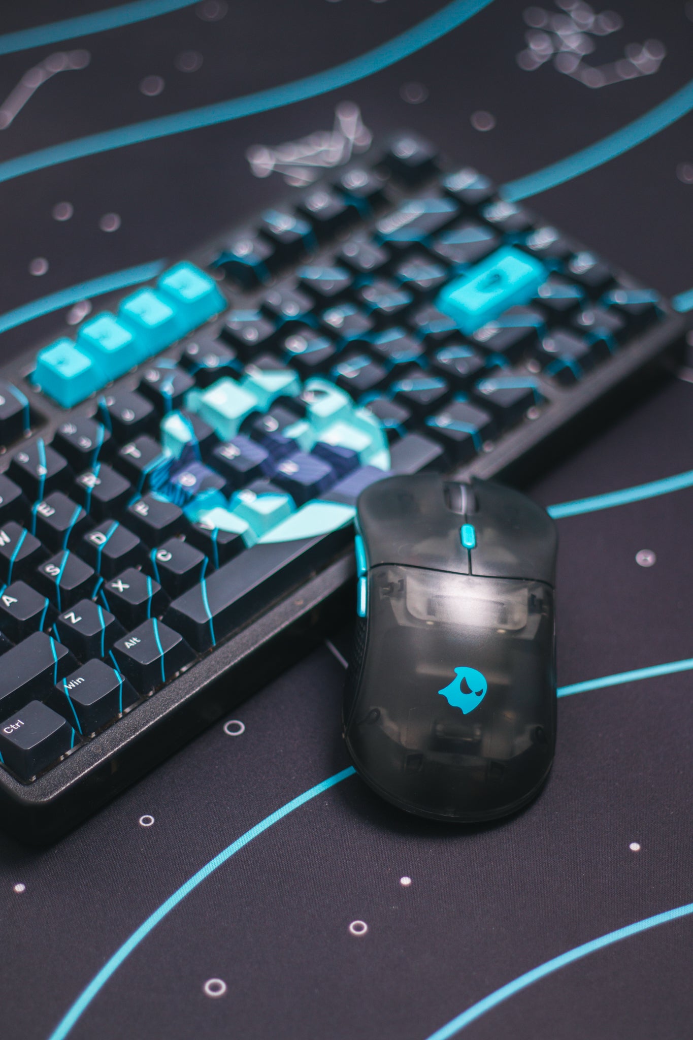 B0aty x Ghost K75 Keyboard Combo